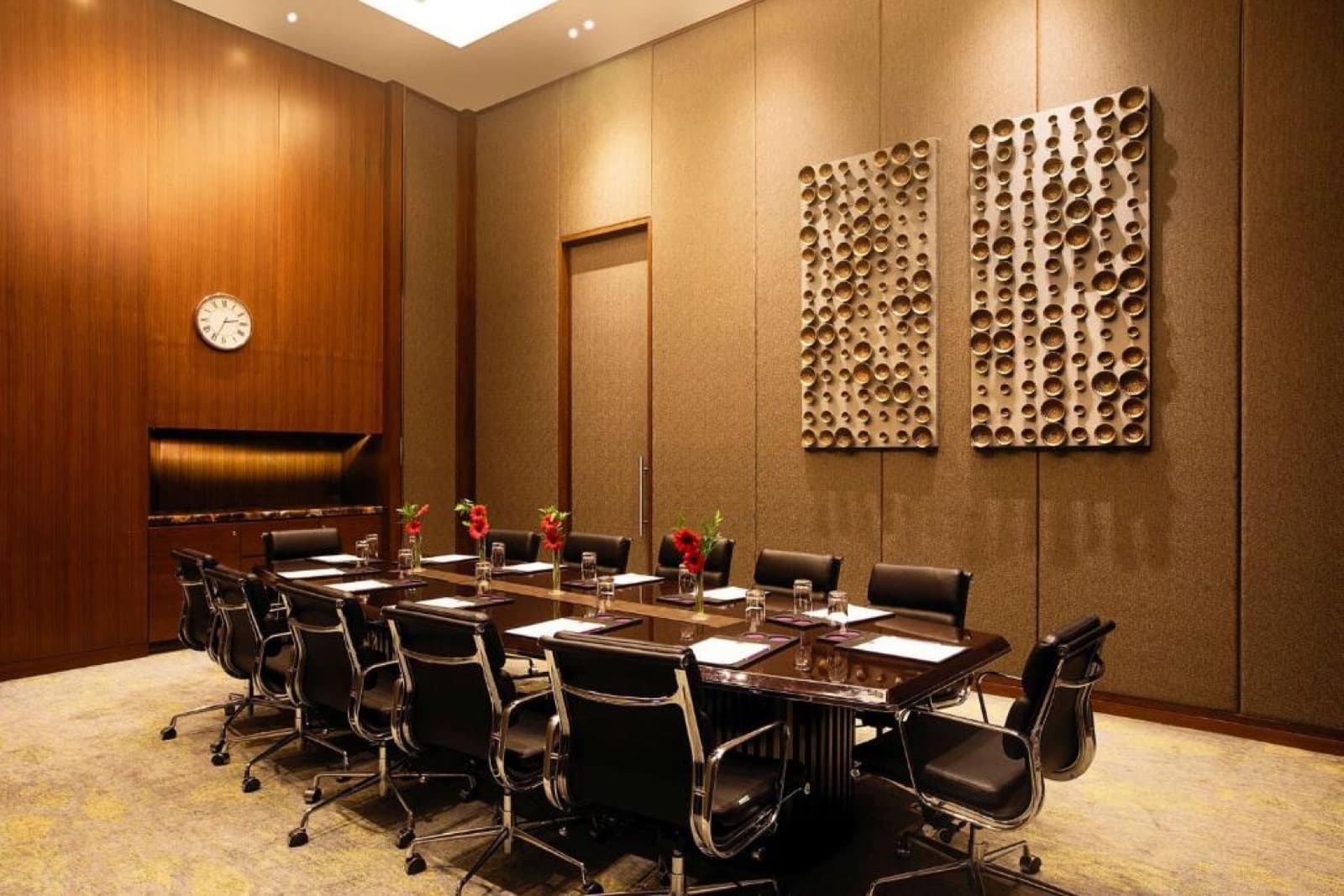 Conrad Pune, photo 2